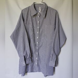 Zenana Womans Stripe Long Sleeve Top Size 1X Color Gray/White